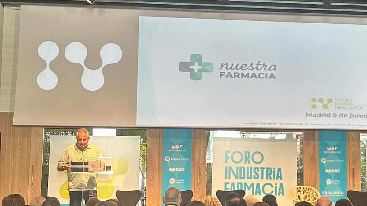 Presentación de Nuestra Farmacia en el IV Foro de Grupos Industria-Farmacia, organizado por MEDIFORMPLUS
